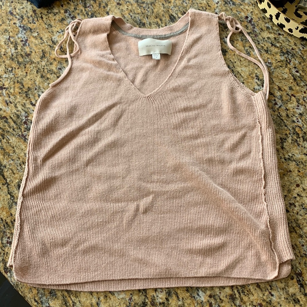 Brochu Walker Sweater. Size small.